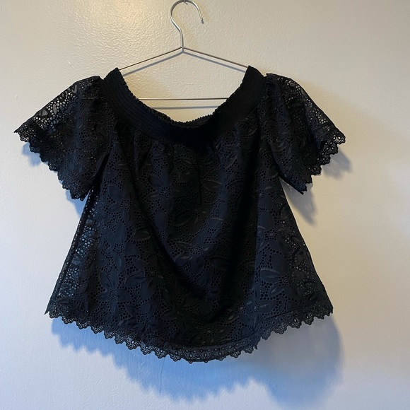Karen Miller Black Off-Shoulder Crochet Top, Sz 2 - Picture 4 of 6